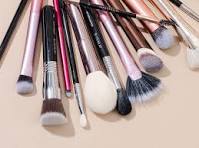 Tools & Brushes